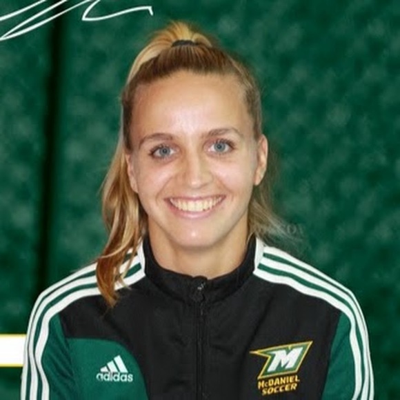 Meet your Posher, Chloe - Picture 1 of 1